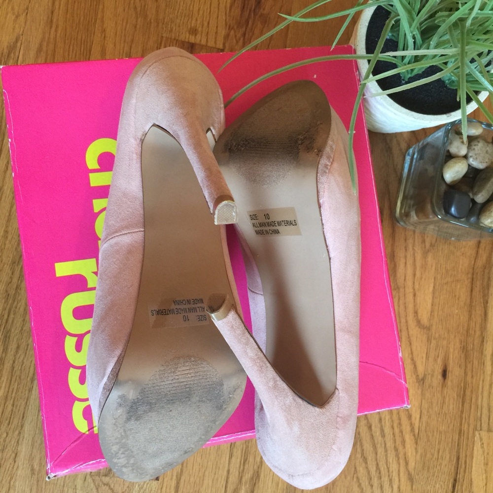 Charlotte Russe Pumps - Picture 3 of 3